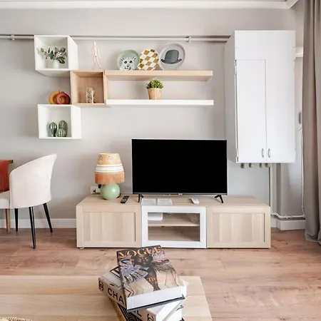 Kadikoey Uen Kalbinde Tarihi Rahat Sessiz * Istambul