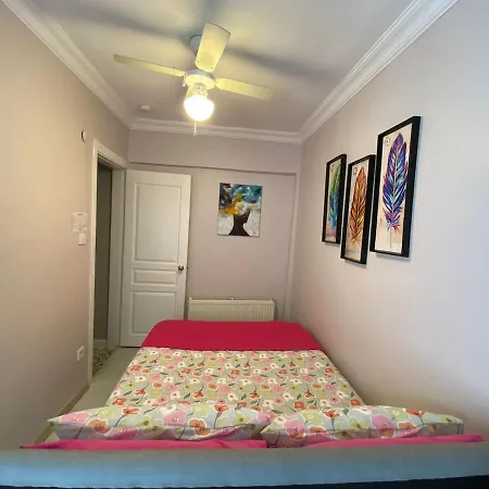 Kadikoey Uen Kalbinde Tarihi Rahat Sessiz Apartmán