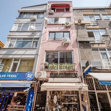 Kadıköy ün Kalbinde Tarihi Rahat Sessiz Apartamento *