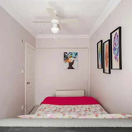 Apartment Kadikoey Uen Kalbinde Tarihi Rahat Sessiz Istanbul