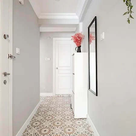 Kadikoey Uen Kalbinde Tarihi Rahat Sessiz Apartment *