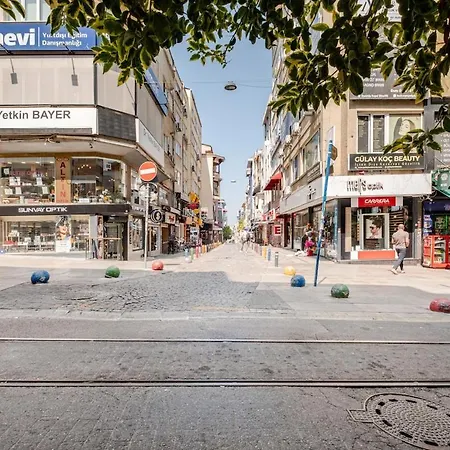 Apartment Kadikoey Uen Kalbinde Tarihi Rahat Sessiz *