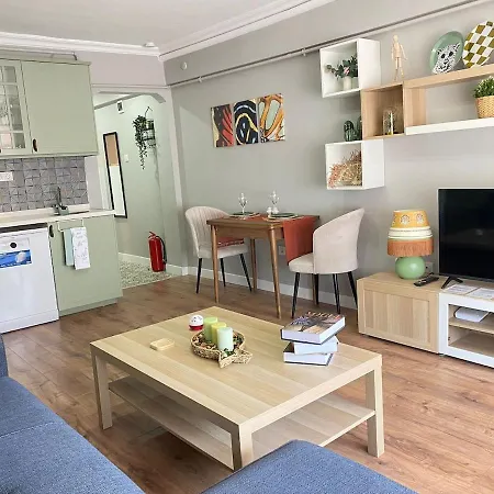 Kadikoey Uen Kalbinde Tarihi Rahat Sessiz Apartment *