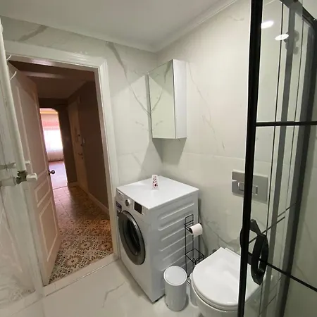 Kadikoey Uen Kalbinde Tarihi Rahat Sessiz * Istanbul