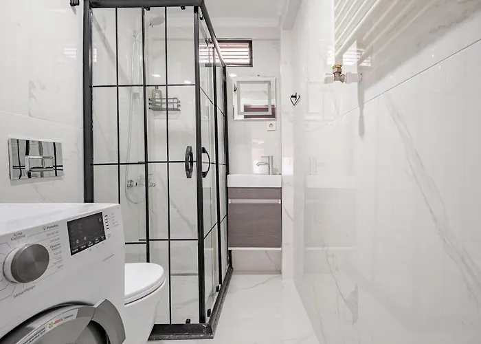 Kadikoey Uen Kalbinde Tarihi Rahat Sessiz