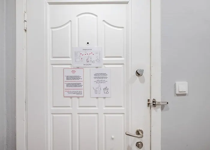 Kadikoey Uen Kalbinde Tarihi Rahat Sessiz דירה איסטמבול