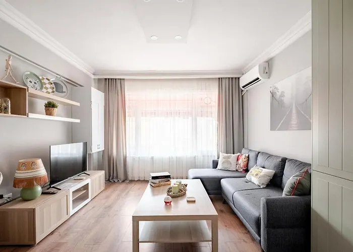 Kadikoey Uen Kalbinde Tarihi Rahat Sessiz