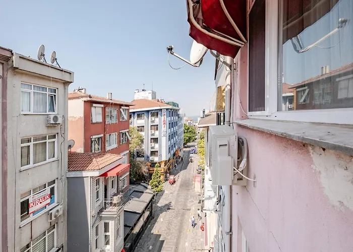 Kadikoey Uen Kalbinde Tarihi Rahat Sessiz איסטמבול