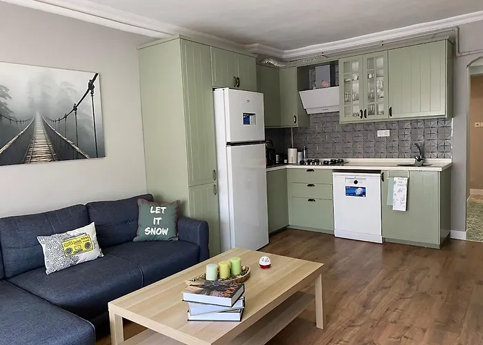 Kadikoey Uen Kalbinde Tarihi Rahat Sessiz